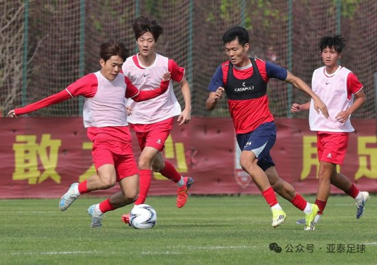 开云综合服务-亚泰基地上演“兄弟德比” “东北超”长春队0-3不敌亚泰一线队|山西|长春亚泰|客场|中国足协杯|阎峰_新浪体育_新浪新闻